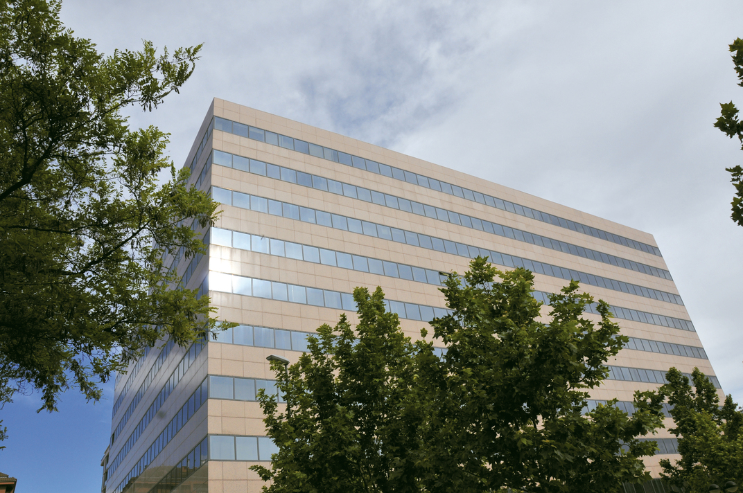 Arquitectura para oficinas y espacios comerciales | Edificio oficinas El Trovador 1