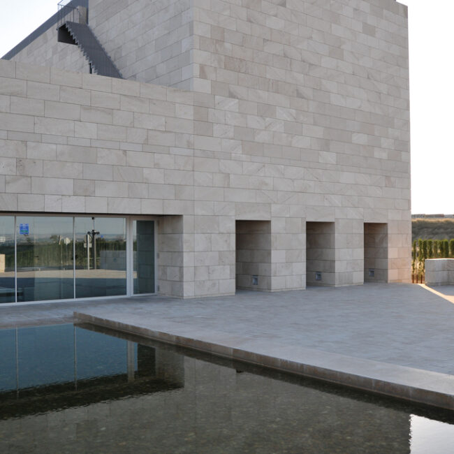 Arquitectura para oficinas y espacios comerciales | Tanatorio de Servisa 4